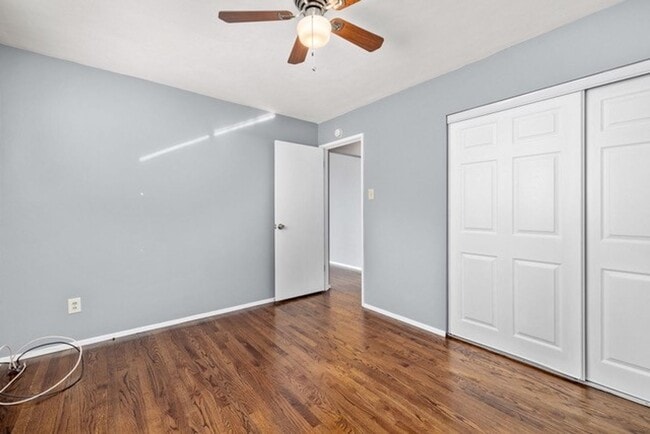 Photo - 2 Bedroom, 1 Bath Apartment Unidad 9317 Shirley Gardens Dr. B