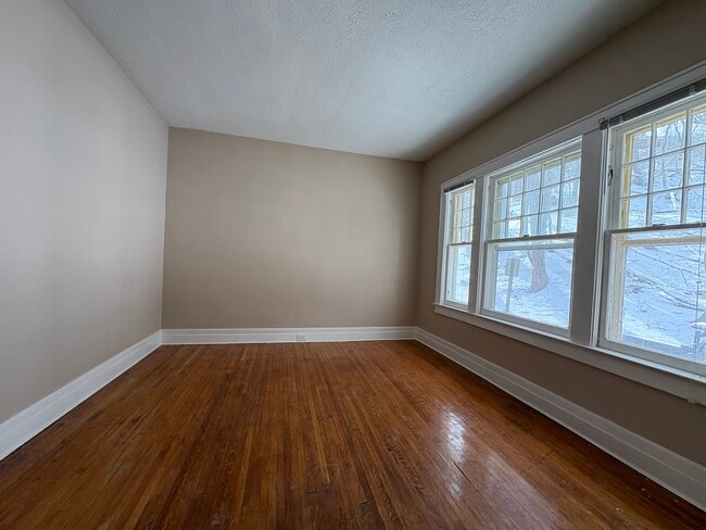 Photo - 113 Pinnacle Rd