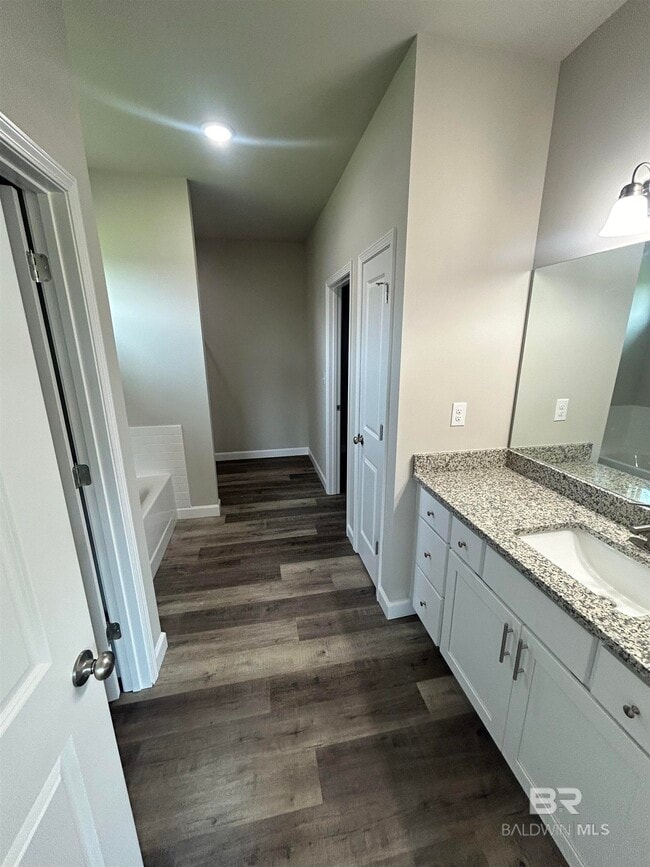 Photo - 8736 Lockridge Rd Apartamento