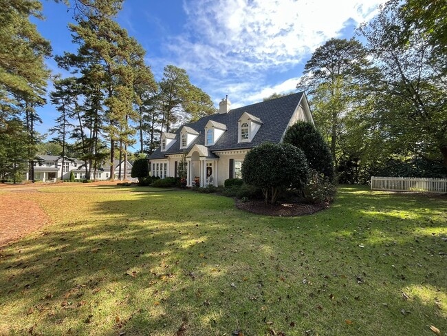 Photo - Incredible 5BD, 4.5BA House in Downtown Ra...