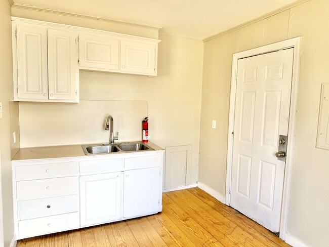 Photo - 2666 Sheldon Dr