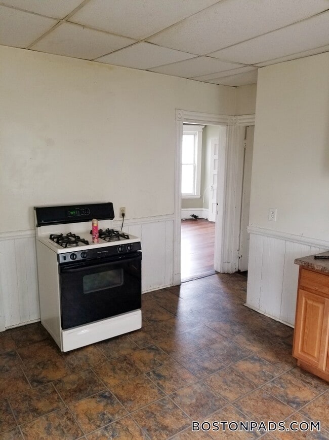 Photo - 84 Wheatland Ave Unit 3