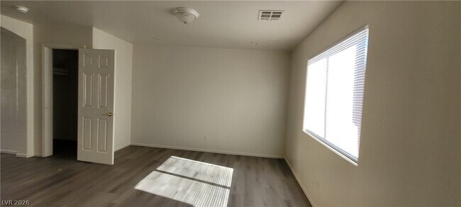 Photo - 9229 Millikan Ave
