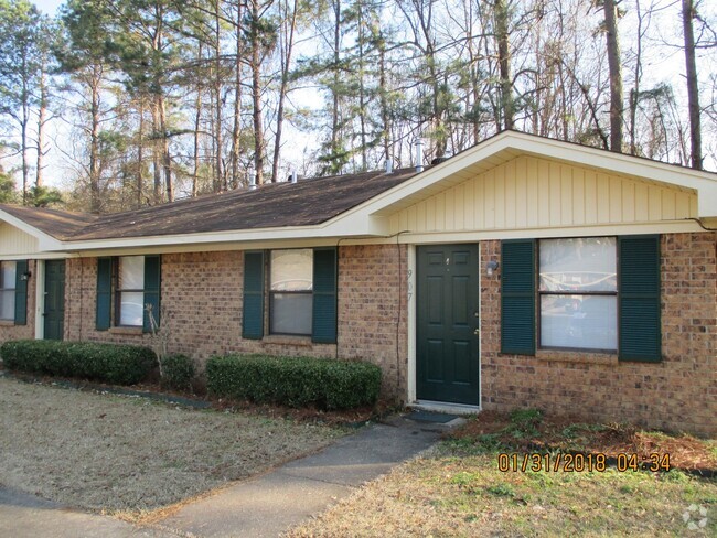 Building Photo - Duplex on Fisher Lane Rental