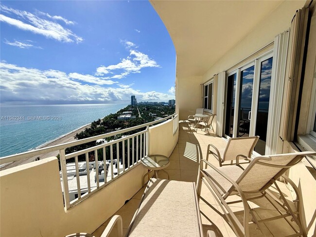Building Photo - 3180 S Ocean Dr Unit 1712