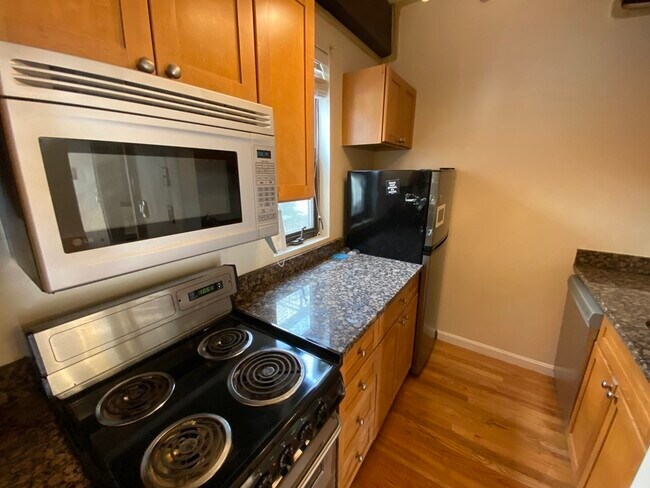 Photo - 12 Stoneholm St Unidad 614