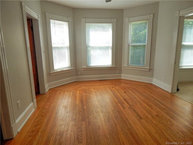 Photo - 38 Oak Ave