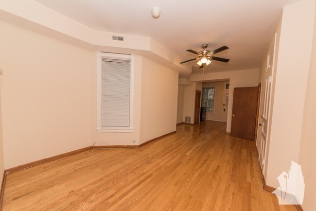Photo - 1208 W Wrightwood Ave Unit 1208-G