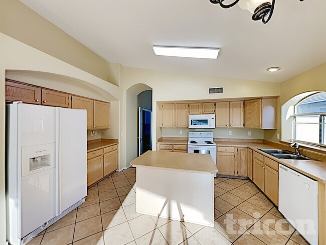 Photo - 3021 S Woodruff