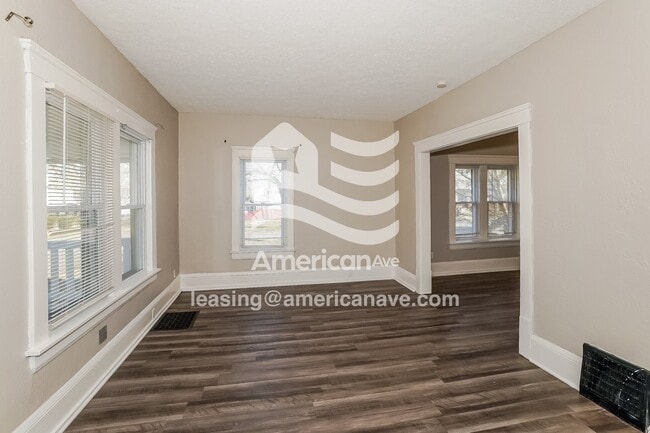 Photo - 1069 Herberich Ave