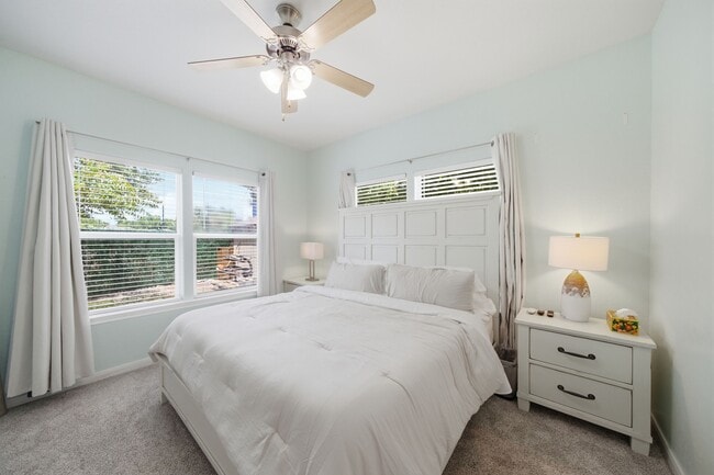 Photo - 801 Wilkes St