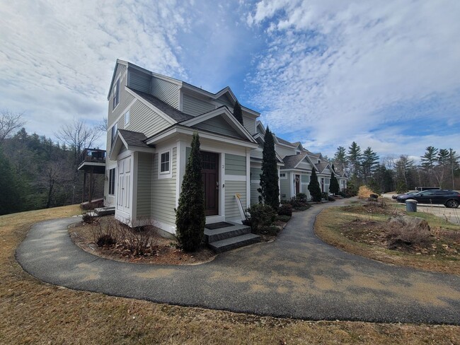 Photo - **PRICE ADJUSTED** 6 month SUMMER SEASONAL on the River! - $2100/mo 2 bed 2 bath available now!