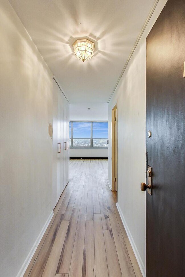 Photo - 3550 N Lake Shore Dr Unit 2728