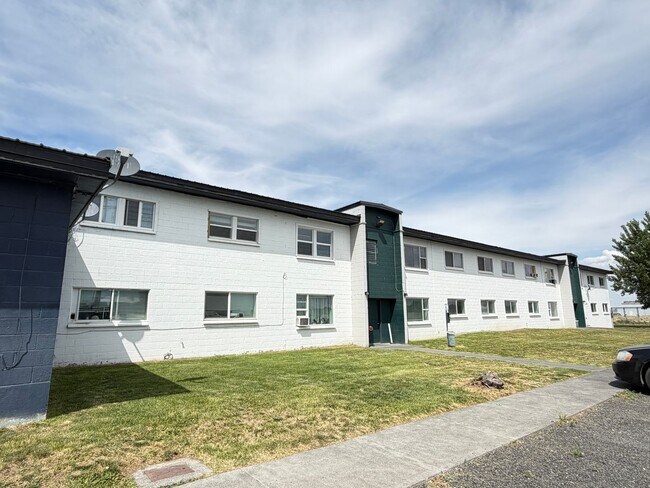 Photo - Two Bedroom Apartments
