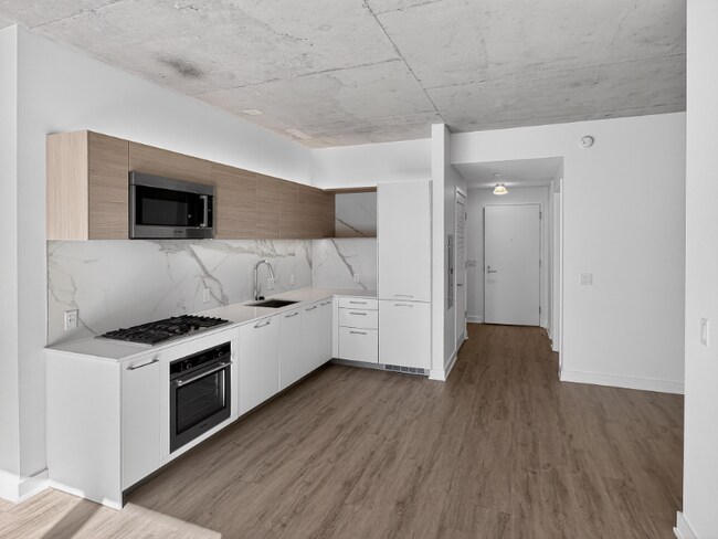 Photo - 167 N Desplaines St Unit 1306