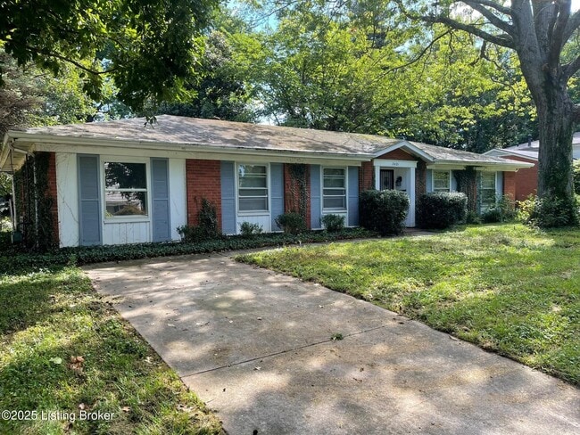 Building Photo - 2421 Ridgeview Ave Rental