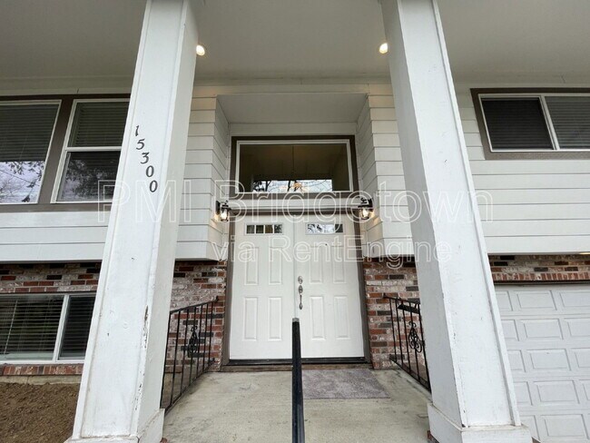 Photo - 15300 SE Lee Ave House