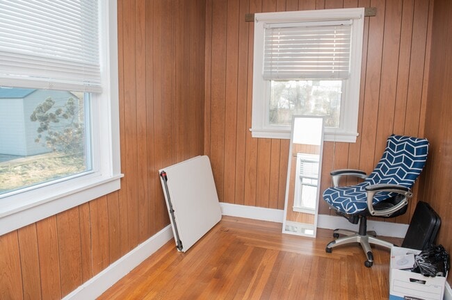 Photo - 18 Thompson St