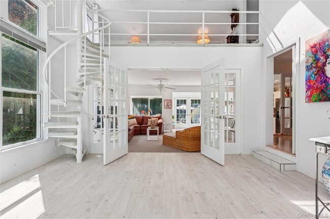 Photo - 35 Halsey Rd