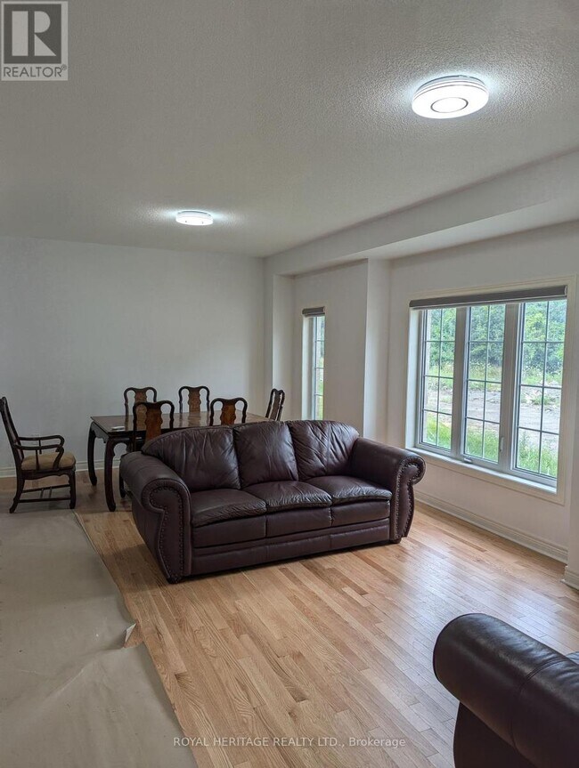 Photo - 676 Fleetwood Dr