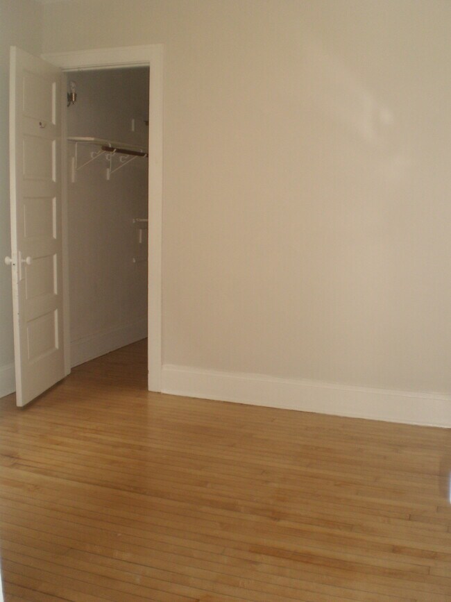 Photo - 2017 Ridge Ave Unit 1