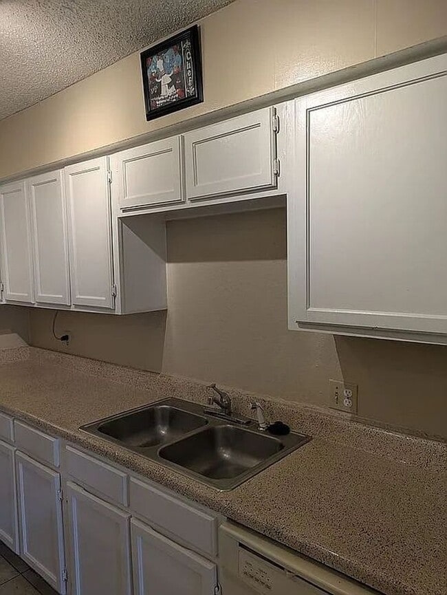 Photo - 1608 Pecan Chase Cir