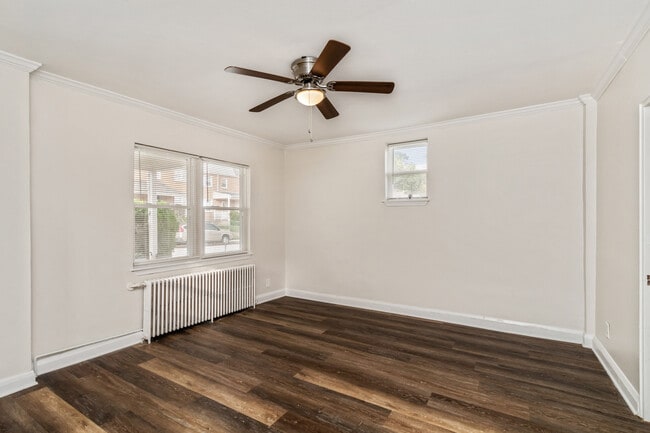 Photo - 2915 Oakford Ave