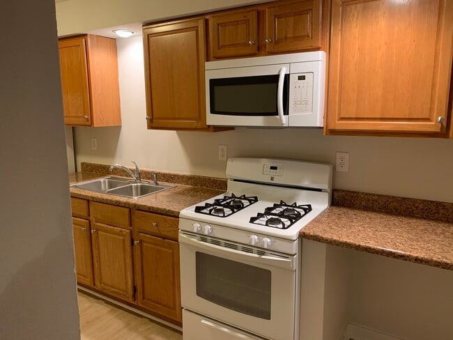 Photo - 279 Oak Dr Unit 279