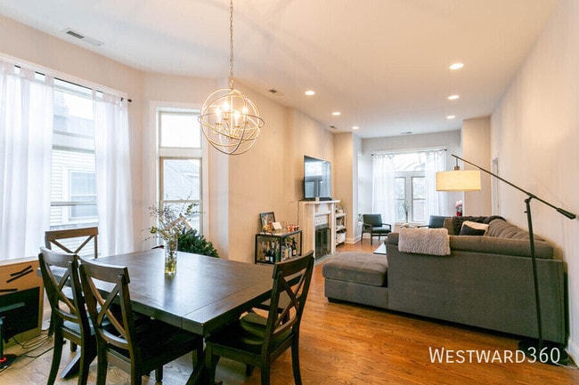 Photo - 3127 N Racine Ave Unit 3