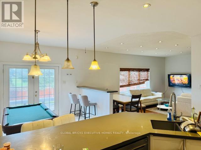 Photo - 5847 Summerside Dr