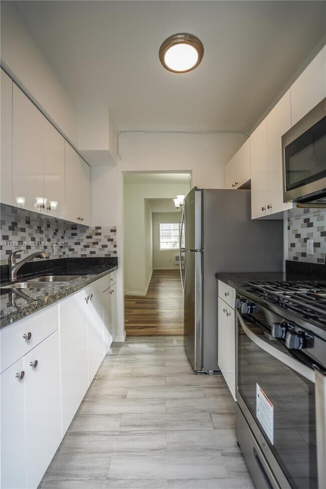 Photo - 1120 Euclid Ave Unit 14