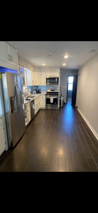 Photo - 6137 N Richmond St Unit 1