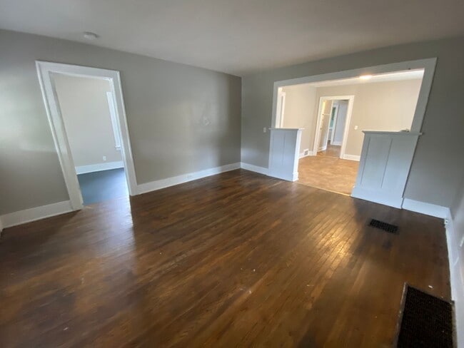 Photo - 998 Butterworth St SW Unit Apt 2