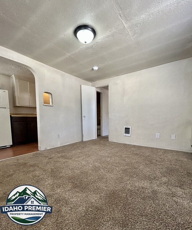 Photo - 2701 W Rose Hl St