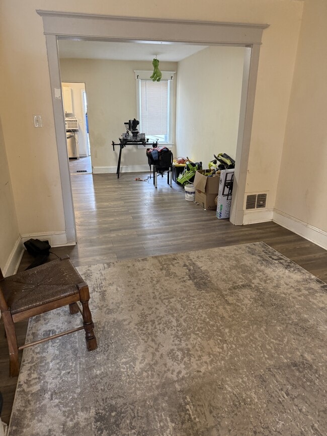 Photo - 307 S Logan Ave