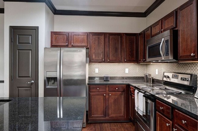 Save $500 and Get Your Fees Back at Move-In! - Save $500 and Get Your Fees Back at Move-In! Unidad CLL2 Rental