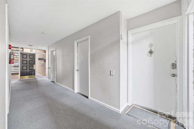 Photo - 4739 Hedgemore Dr Unit O