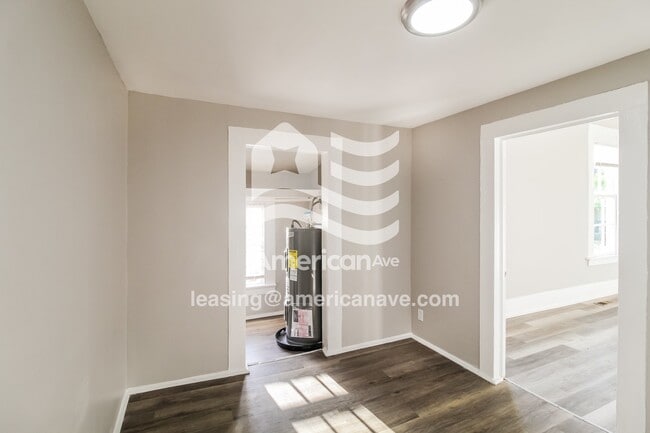 Photo - 717 28th St
