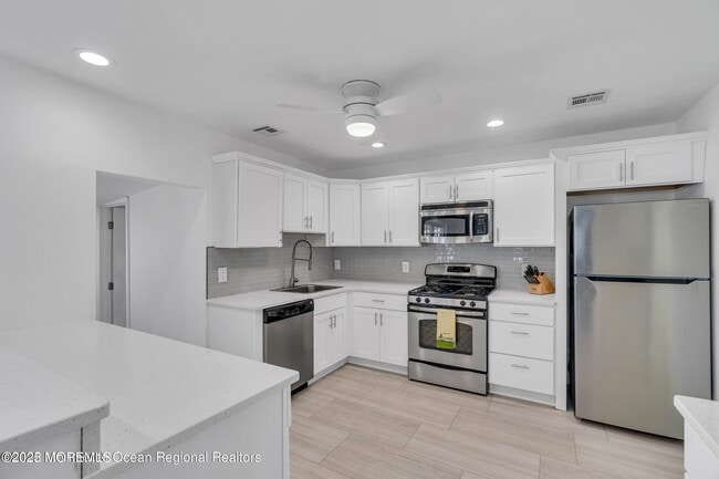 Photo - 505 West St