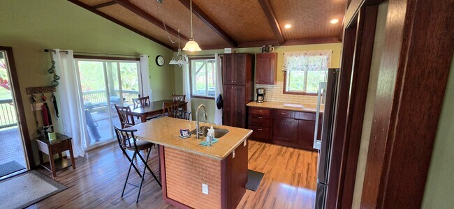 Photo - 15-2054-2054 10th Ave