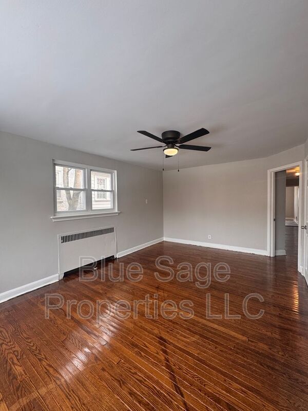 Photo - 56 W Albemarle Ave Unit Apt A