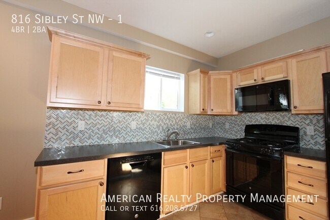 Photo - 816 Sibley St NW Unidad 1