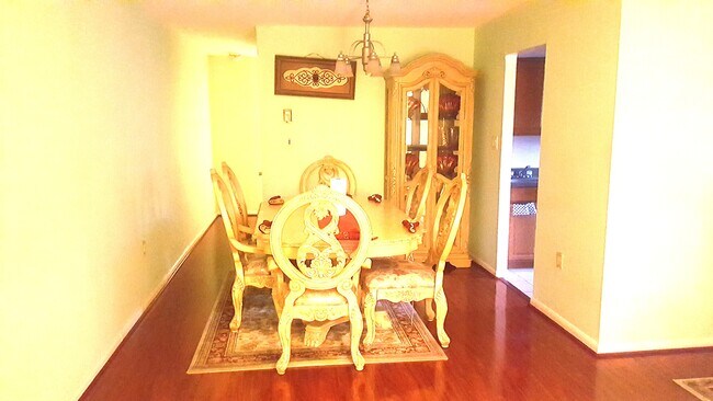 Photo - 9455 Fairfax Blvd Unit Foxcroft Colony