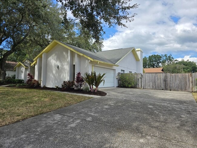 Photo - Single Family Home in Suburban Temple Terrace