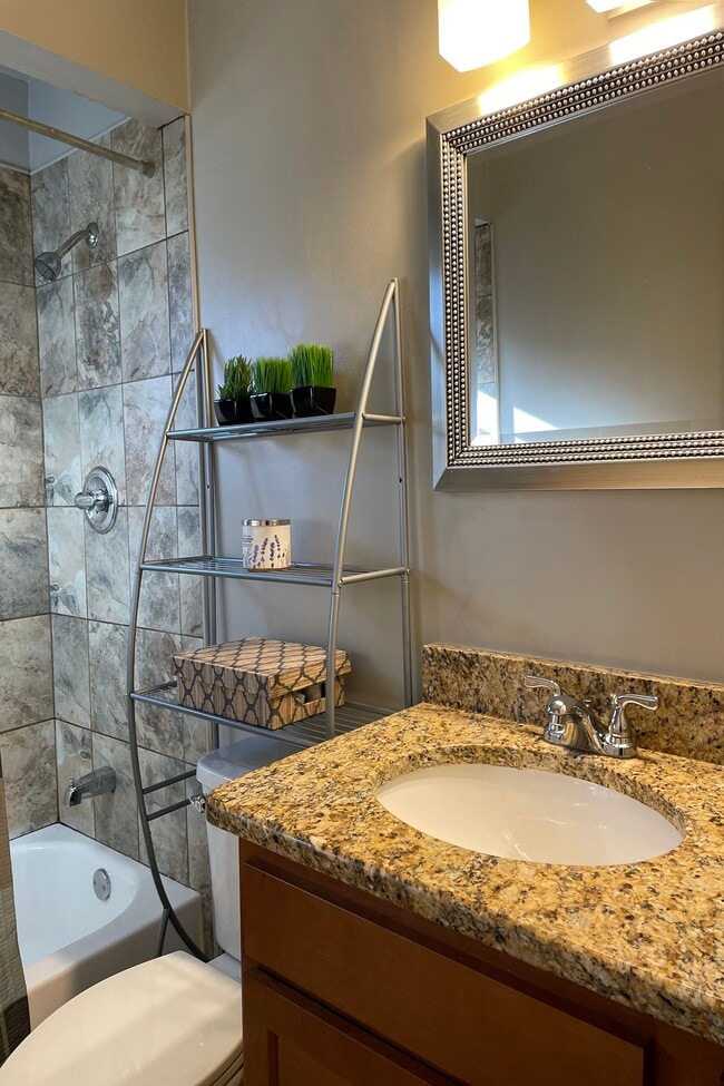 Photo - 29329 Rose St