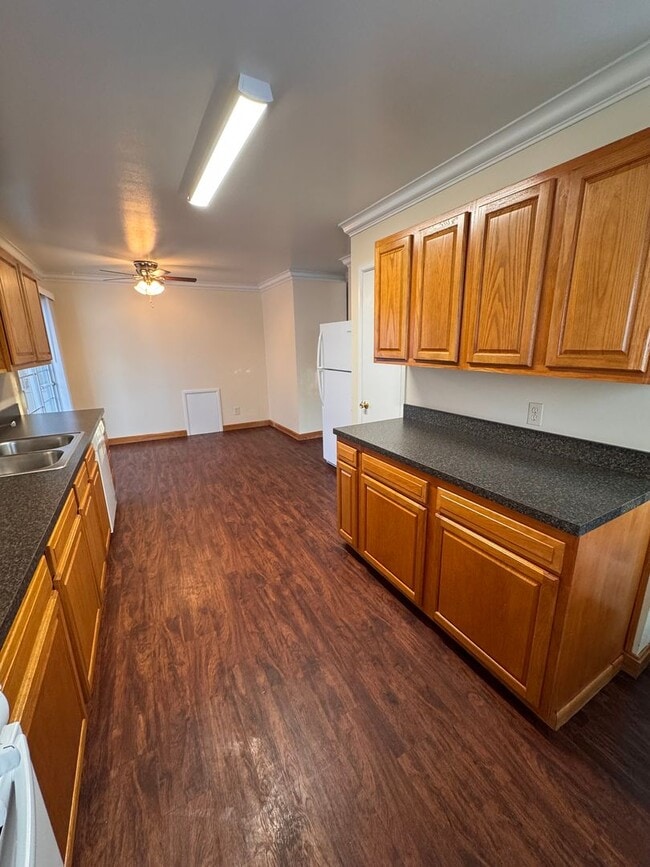 Photo - 3962 Lake Rd