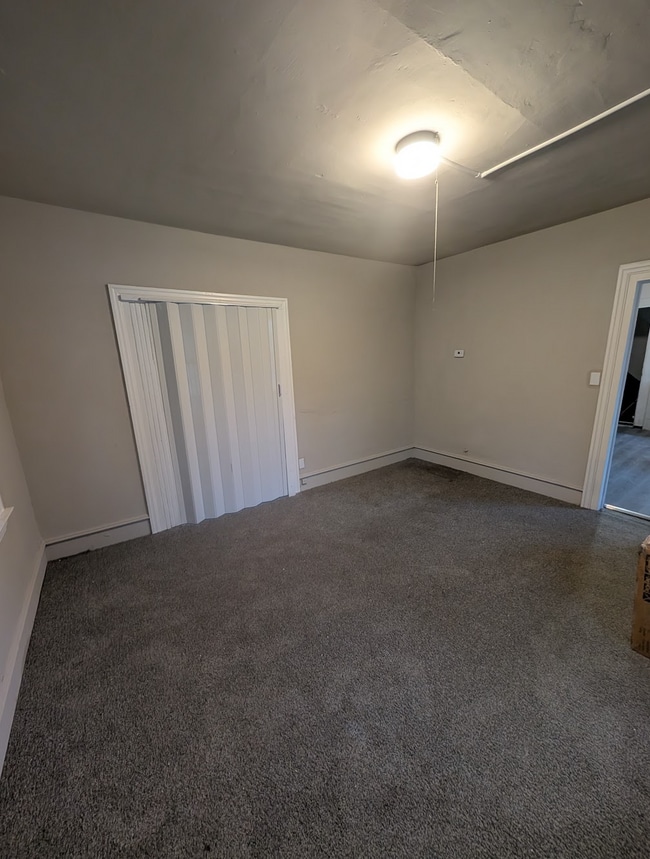 1169 E 60th St Unit 3
