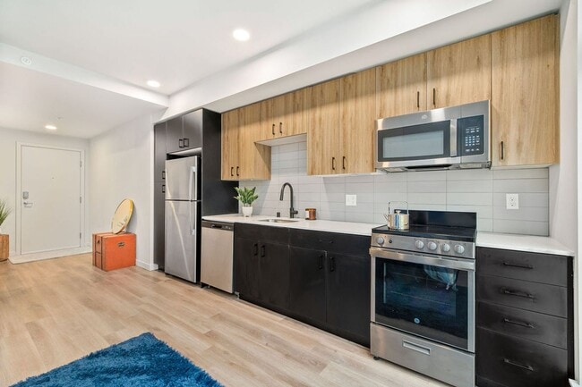 Photo - Niwa Apartments | Modern City Living in Lower Queen Anne | Affordable New Rates!