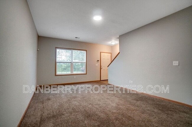 Photo - 1125 N Byrne Rd