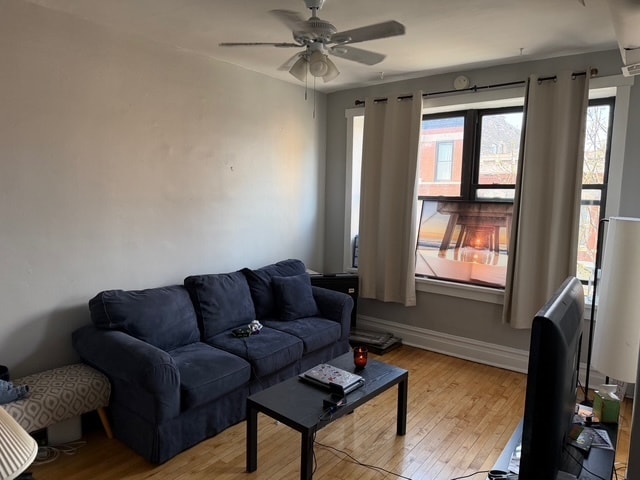 Photo - 1933 N Damen Ave Unit 3